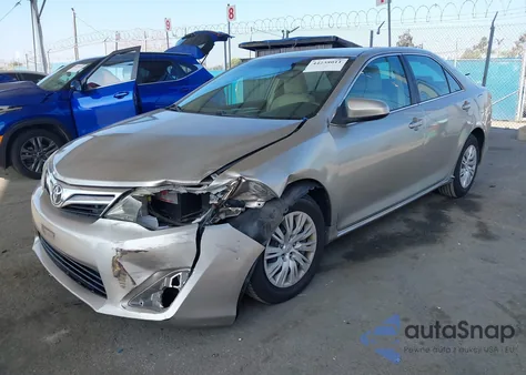 2014 Toyota Camry Le z USA, uszkodzony, nr VIN 4T4BF1FK6ER340812